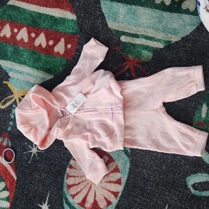 Baby gap 2 piece outfit - newborn nwt